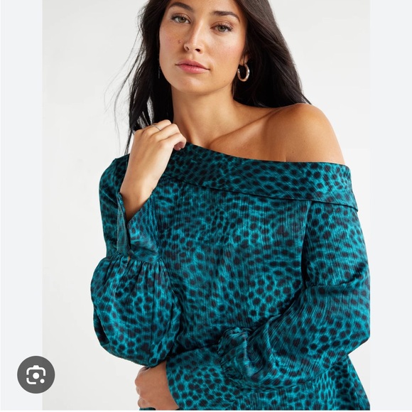 NWT Sofia Jeans One Shoulder Textured Teal Cheetah Top 3x - Picture 2 of 3